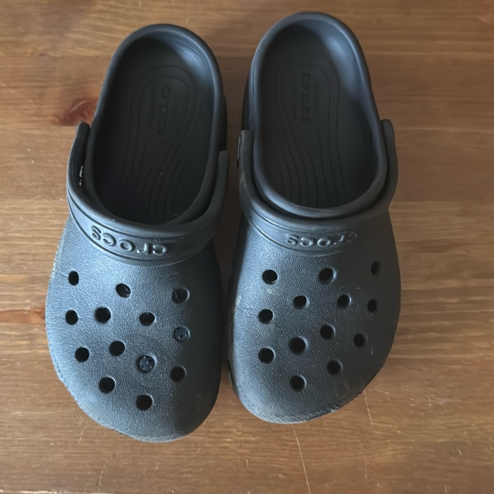 Black Crocs Sz 13 - Picture 1 of 3